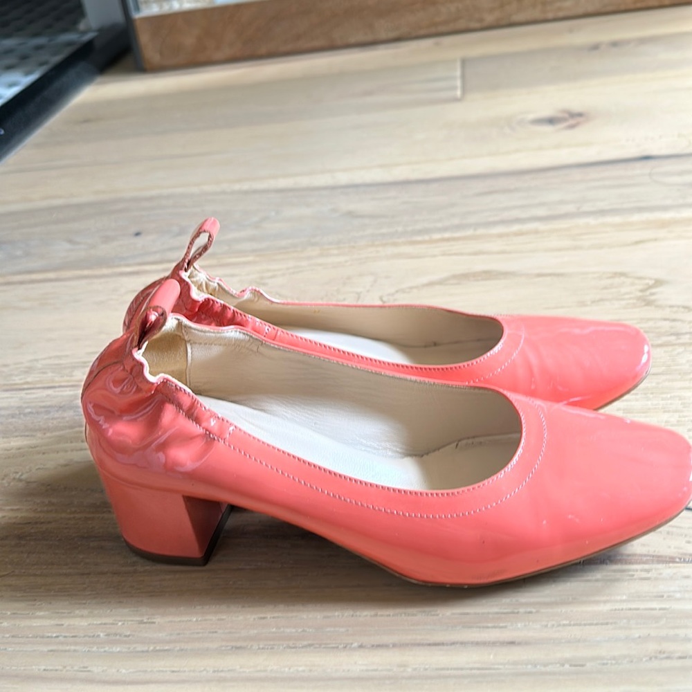 Everlane Italian leather patent day heels